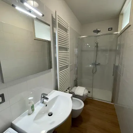 Modern In - Larihome A10 Lägenhet *