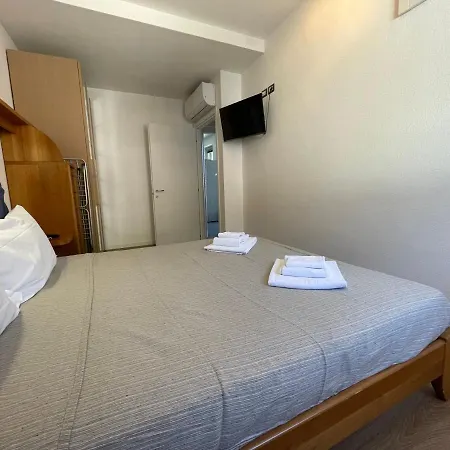 Lägenhet Modern In - Larihome A10