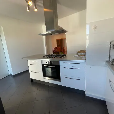 Modern In - Larihome A10 * Sorico